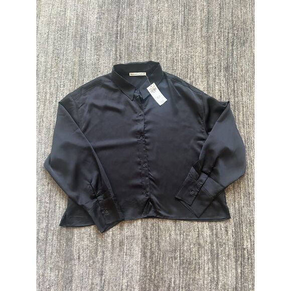 Abercrombie & Fitch Women's Black Satin Button Down Shirt, NWT, Size M - Picture 2 of 6